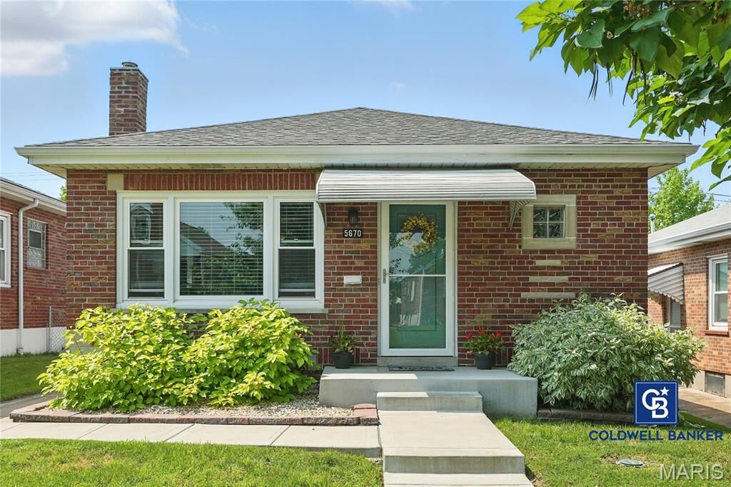 Property Photo:  5670 Pernod Avenue  MO 63139 