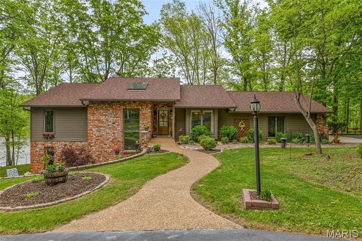 16 Howe Crossing  Festus MO 63028 photo