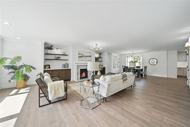 Property Photo: 808 Francis Place MO 63105