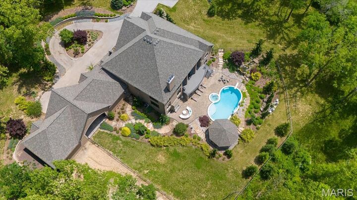 Property Photo:  2535 S Lindbergh Boulevard  MO 63131 