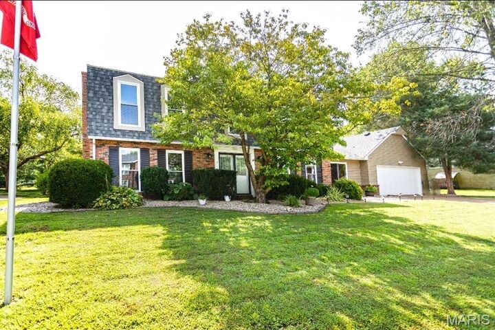 Property Photo:  806 N Smiley Street  IL 62269 