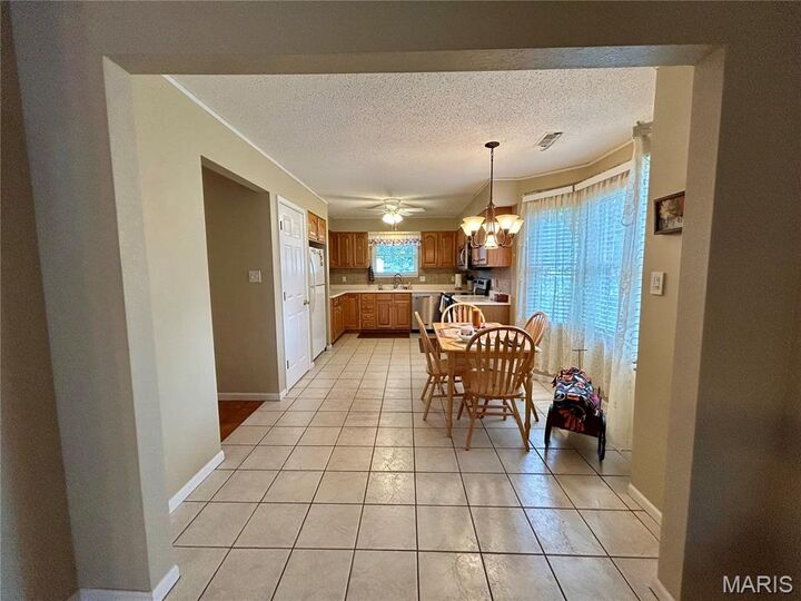 Property Photo:  302 E Green Tree Lane E  MO 63640 