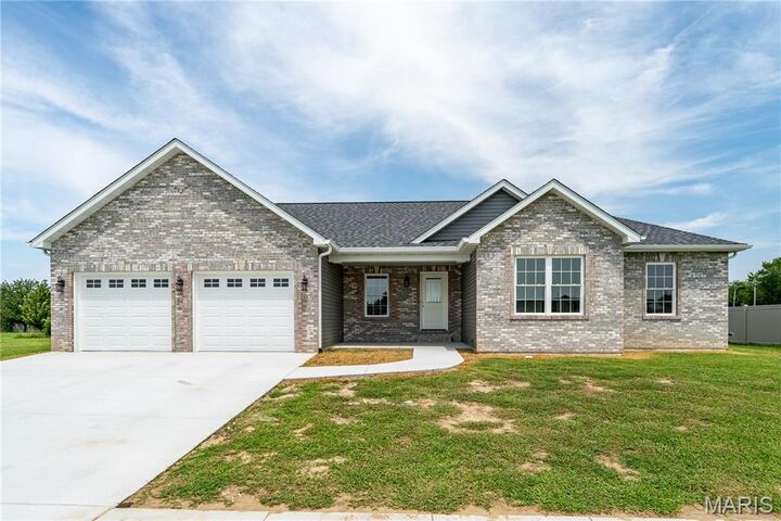 3517 Cardinal Crossing Boulevard  Granite City IL 62040 photo