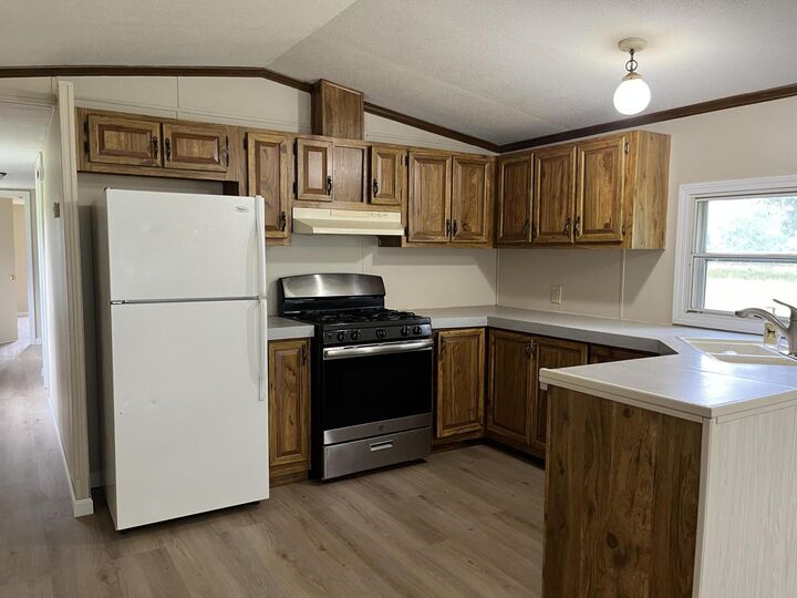 Property Photo:  975 N Dickinson Avenue  MI 49421 