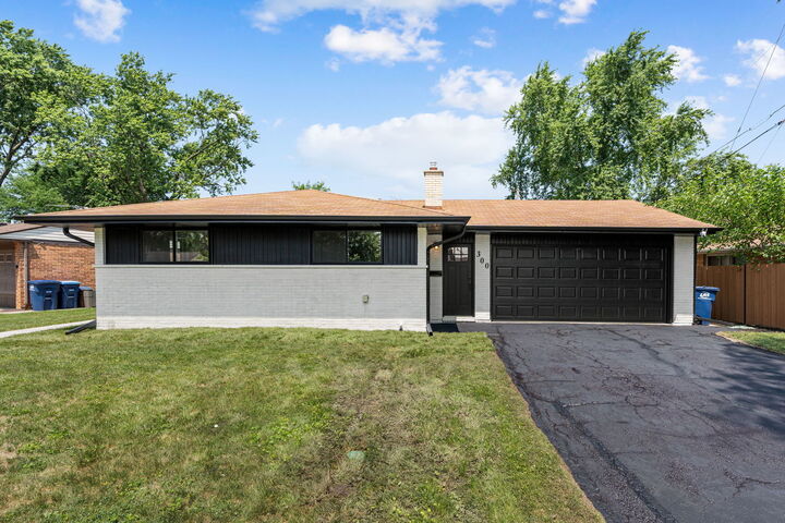 300 Lance Drive  Des Plaines IL 60016 photo