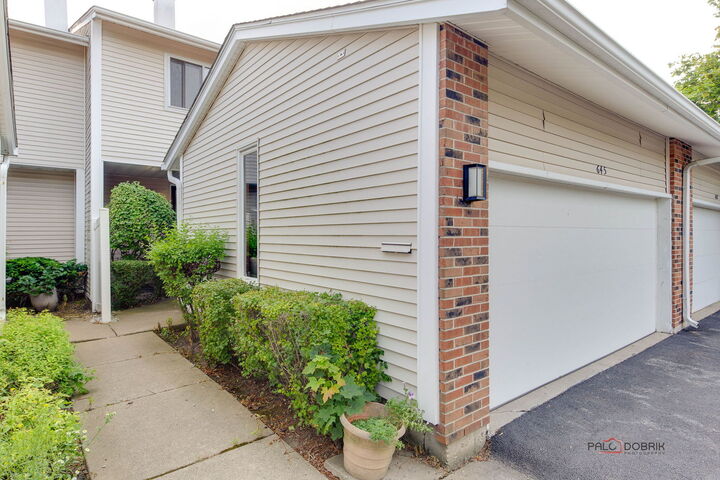 Property Photo: 645 Martin Lane IL 60015