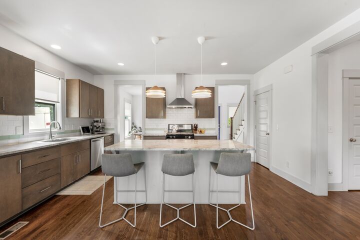 Property Photo:  2705 Greenside Pl  TN 37206 