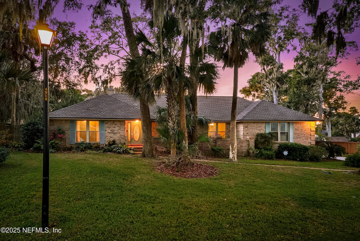 Property Photo: 4952 White Bluff Drive FL 32225