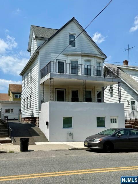 Property Photo:  634 Clifton Avenue Apt 2  NJ 07011 