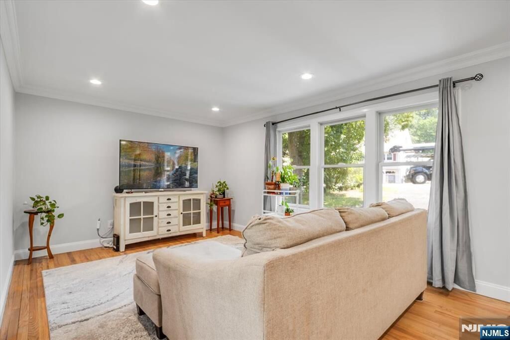 Property Photo:  13 Ridge Place  NJ 07456