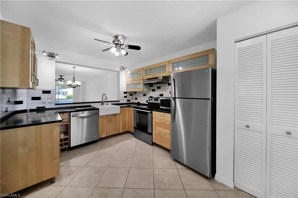 Property Photo: 600 Squire Cir 103 FL 34104