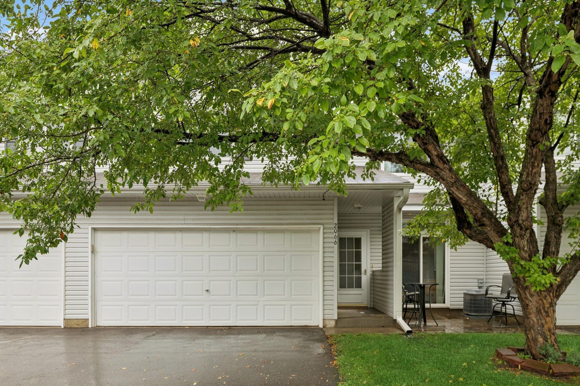 Property Photo:  2066 Parkway Avenue  MN 55379 