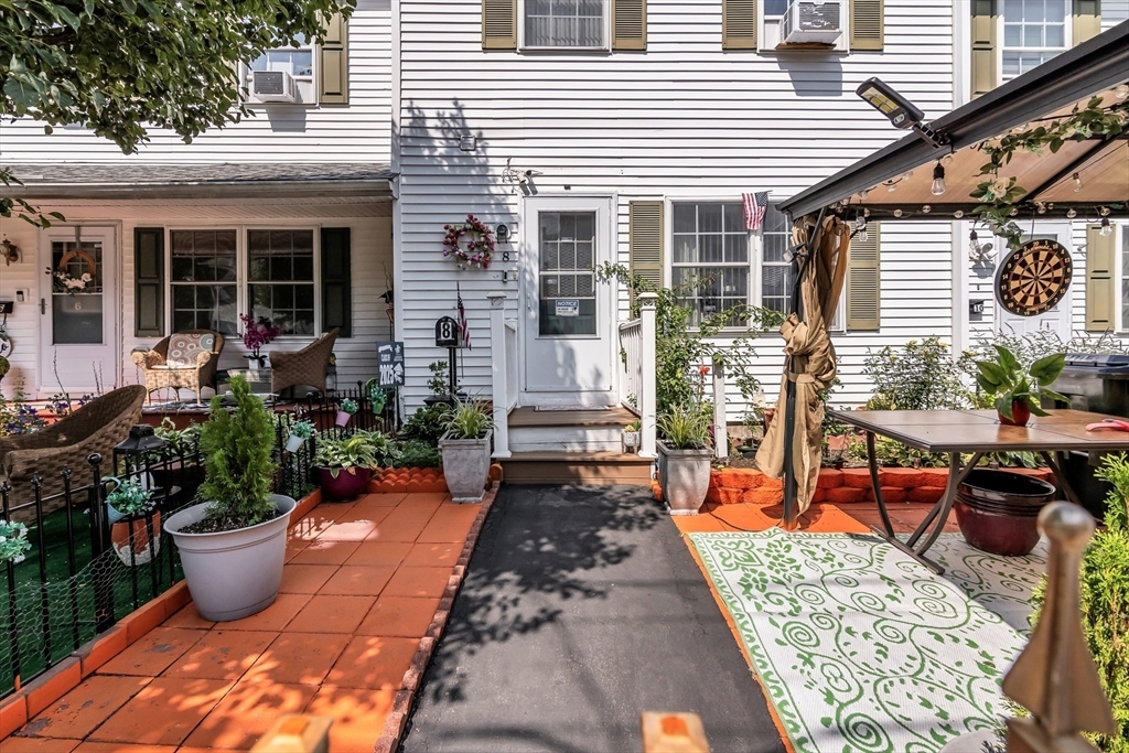 Property Photo:  8 Hall St 8  MA 01841 