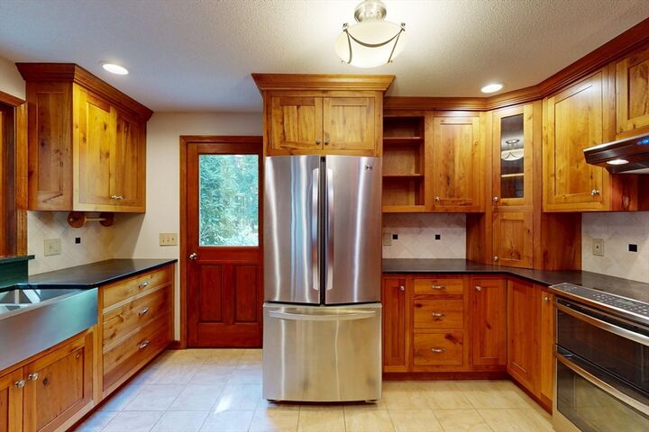 Property Photo:  158 North Washington Street  MA 01007 