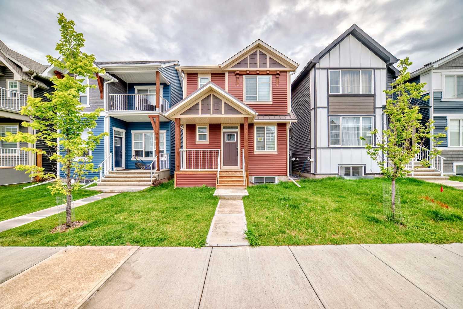 Property Photo:  180 Seton Villas SE  AB T3M 2L3 