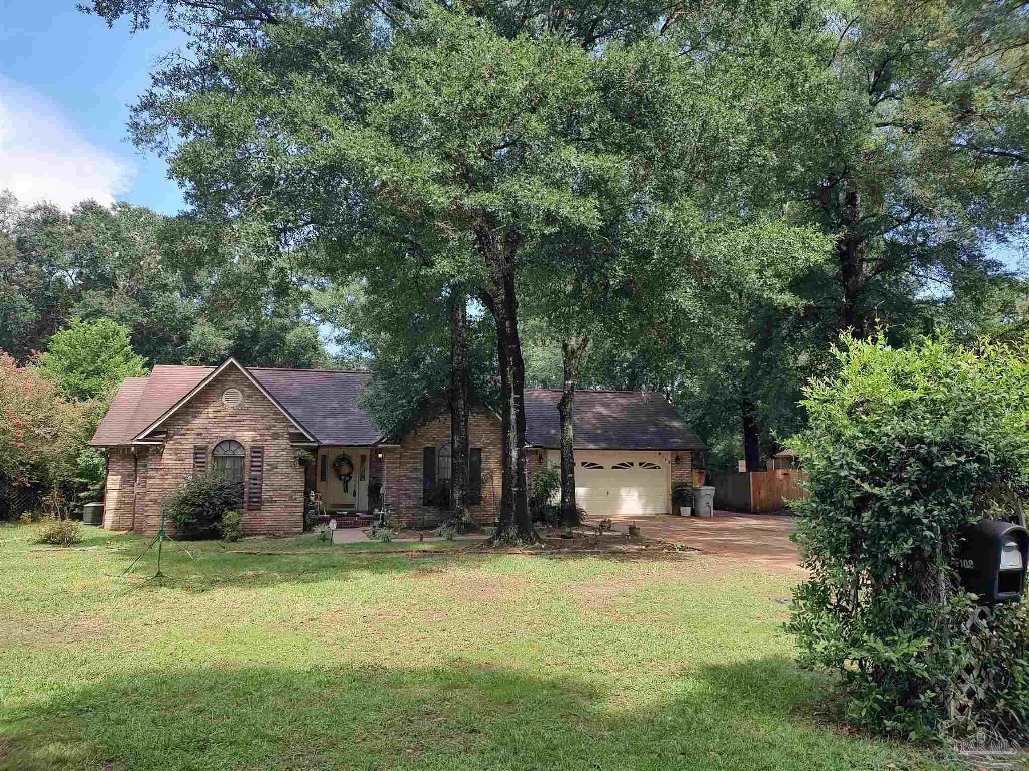 Property Photo:  6108 Arnies Way  FL 32570 