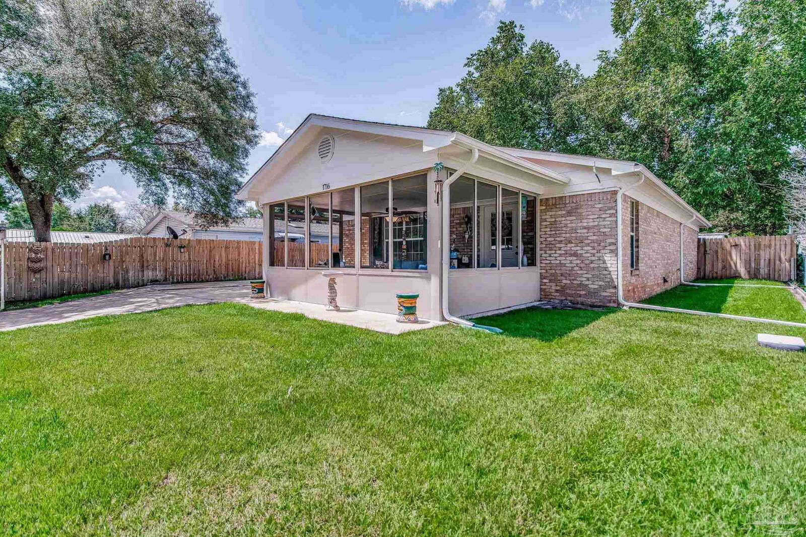 Property Photo:  1716 S Spanish Cove Dr  AL 36549 