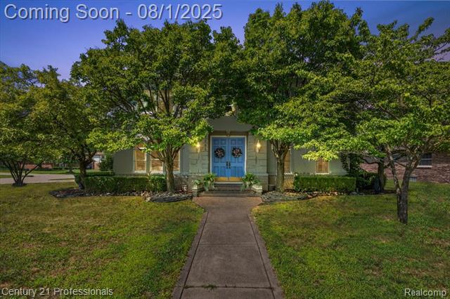 40205 Ashland Drive  Sterling Heights MI 48313 photo