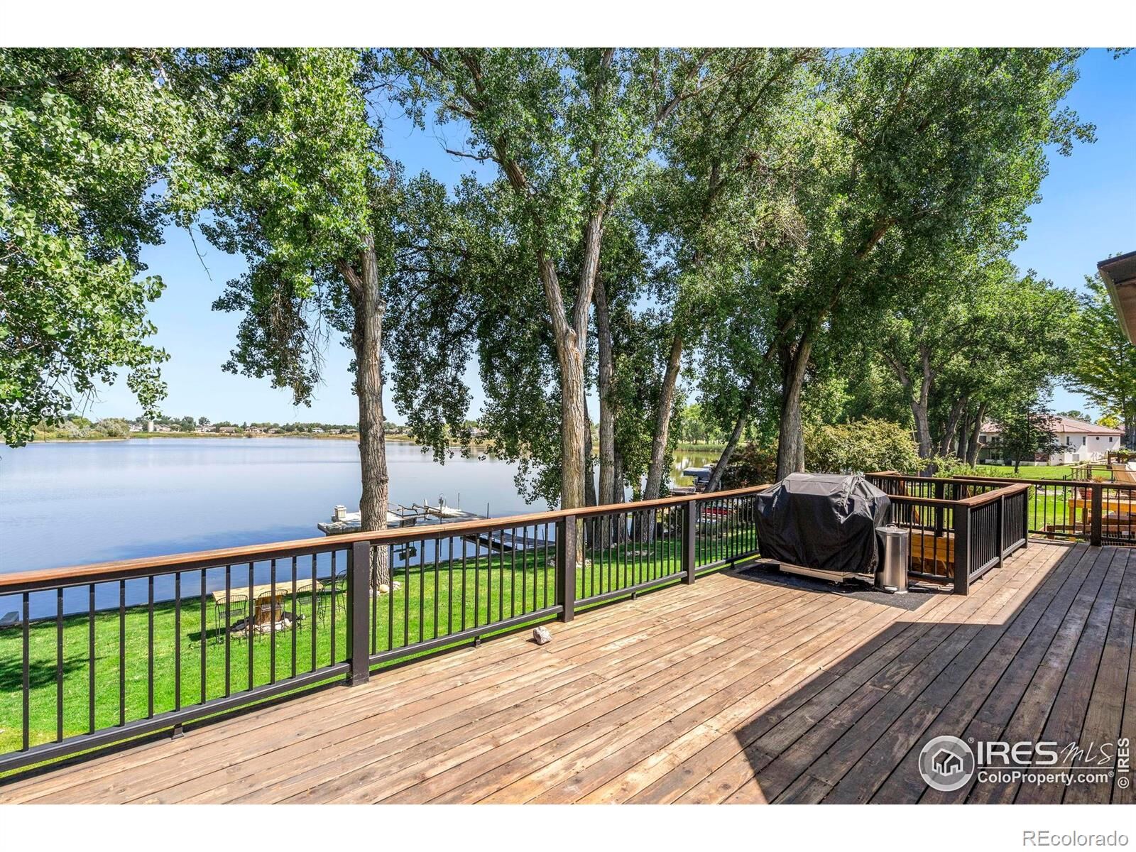 Property Photo:  1493 Park Drive  CO 80538 
