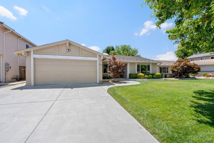 Property Photo: 708 Blackfoot Court CA 95123