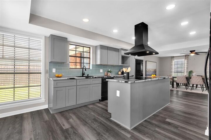 Property Photo: 4718 Prien Bluff Road LA 70605