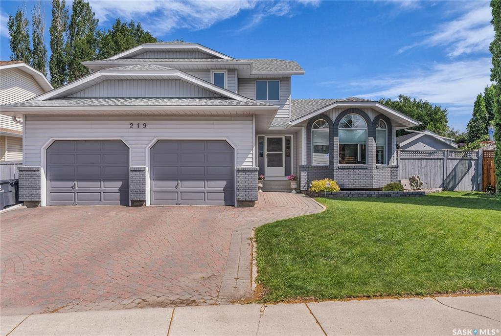 219 Nesslin Terrace  Saskatoon SK S7J 4S2 photo
