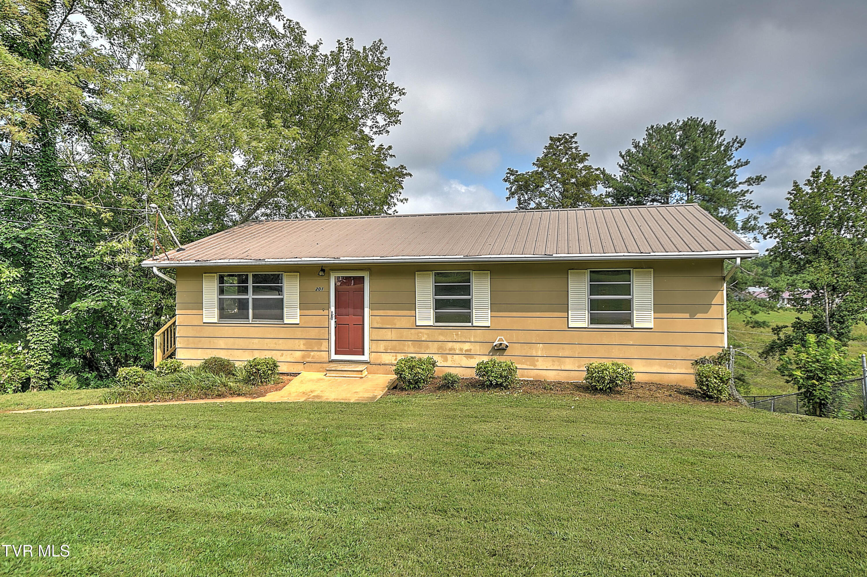 201 Brooks Street  Greeneville TN 37743 photo