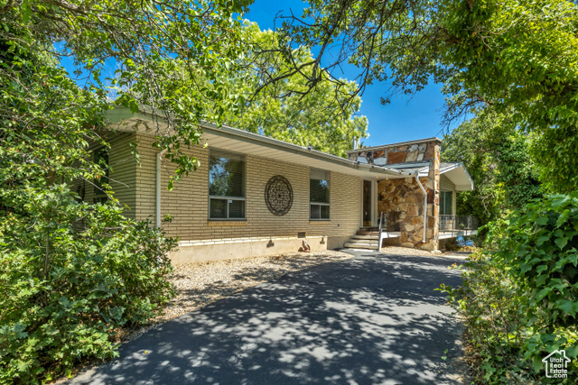 Property Photo: 2342 E Combe Rd S UT 84403