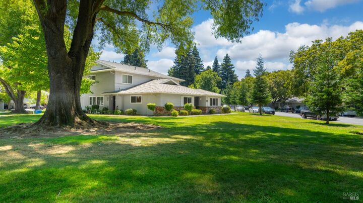 Property Photo:  124 Del Rio Circle 1  CA 95687 