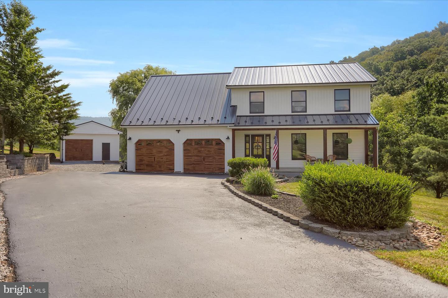 Property Photo: 124 Clover Circle PA 16648
