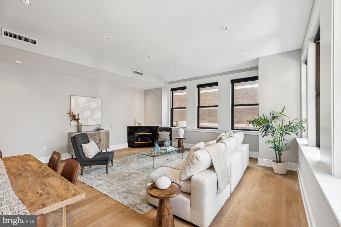 Property Photo: 1515 Locust Street 800 PA 19102