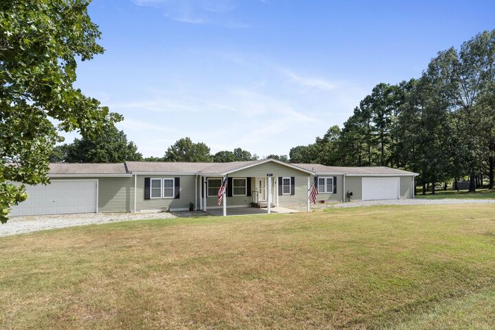 Property Photo: 2979 Rocky Ridge Road AR 72653-6