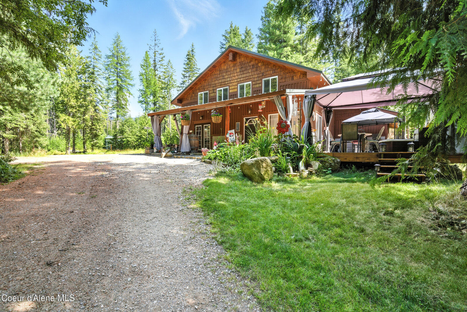 Property Photo: 528 Trapper Creek Rd ID 83864