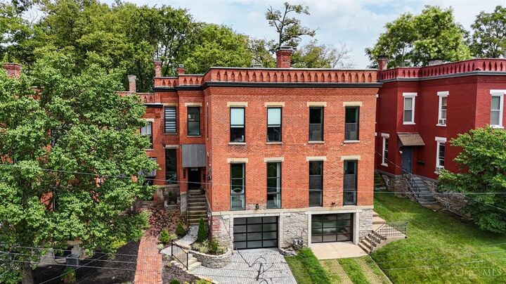 Property Photo: 2138 St James Avenue OH 45206