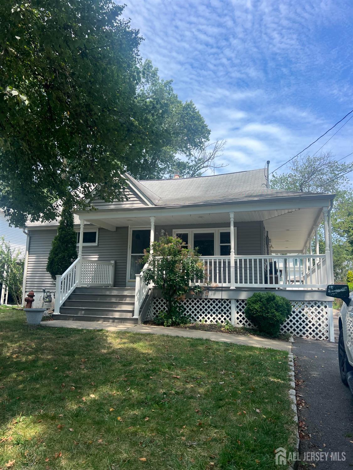 43 Orchard Street  Metuchen NJ 08840 photo