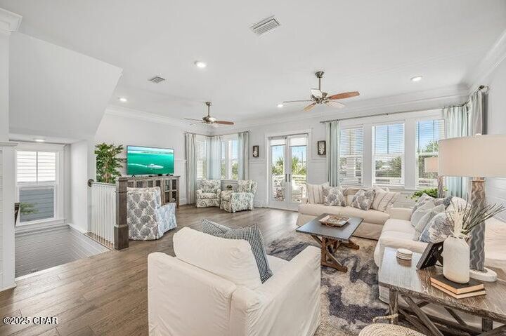 Property Photo: 21 Pleasant Street FL 32461