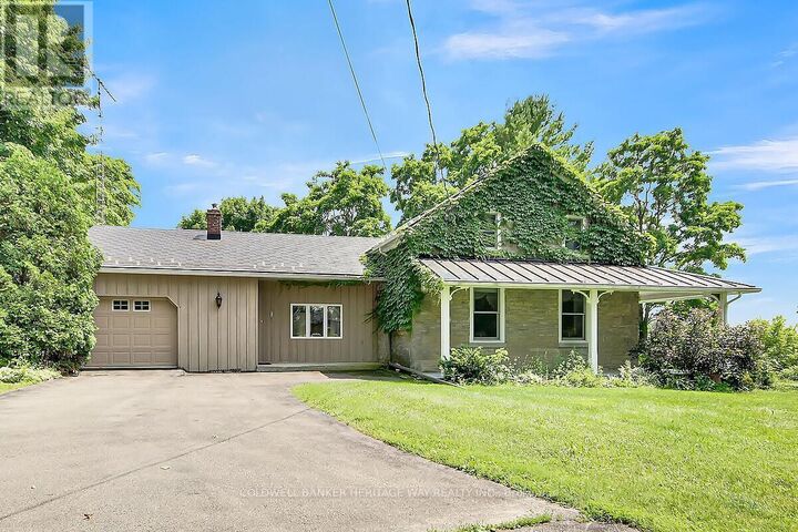 Property Photo: 120 Kilmarnock Road ON K7A 5B8