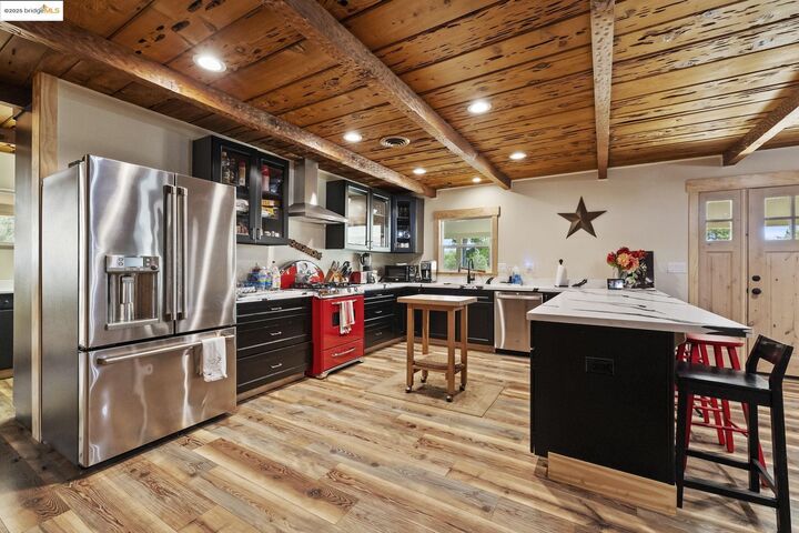 Property Photo: 5572 Darby Ln CA 95247