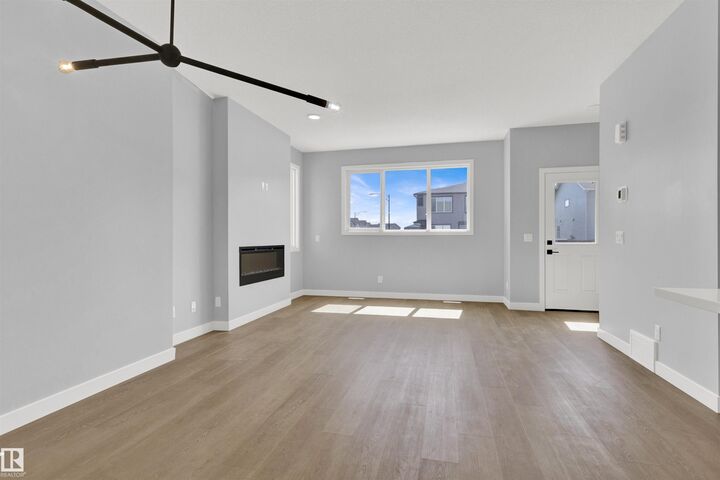 Photo de la propriété: 505 Paterson Way SW AB T6W 4E2