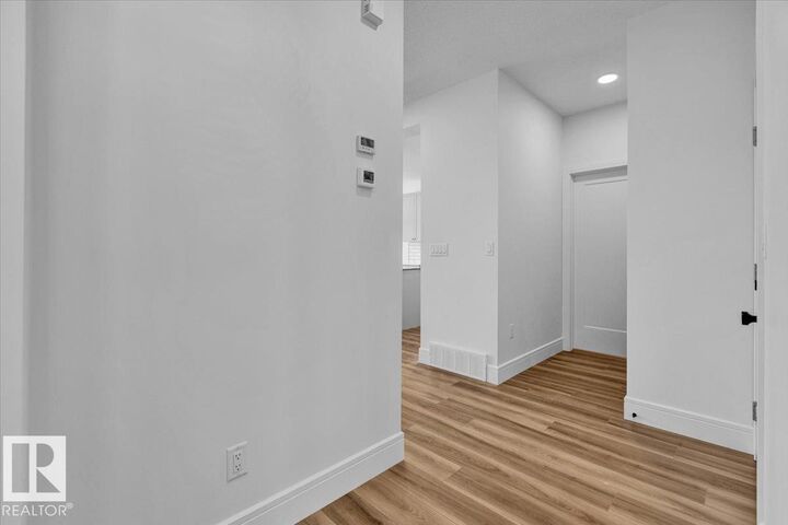 Property Photo:  22 Sereno Lane  AB T8L 0Z9 
