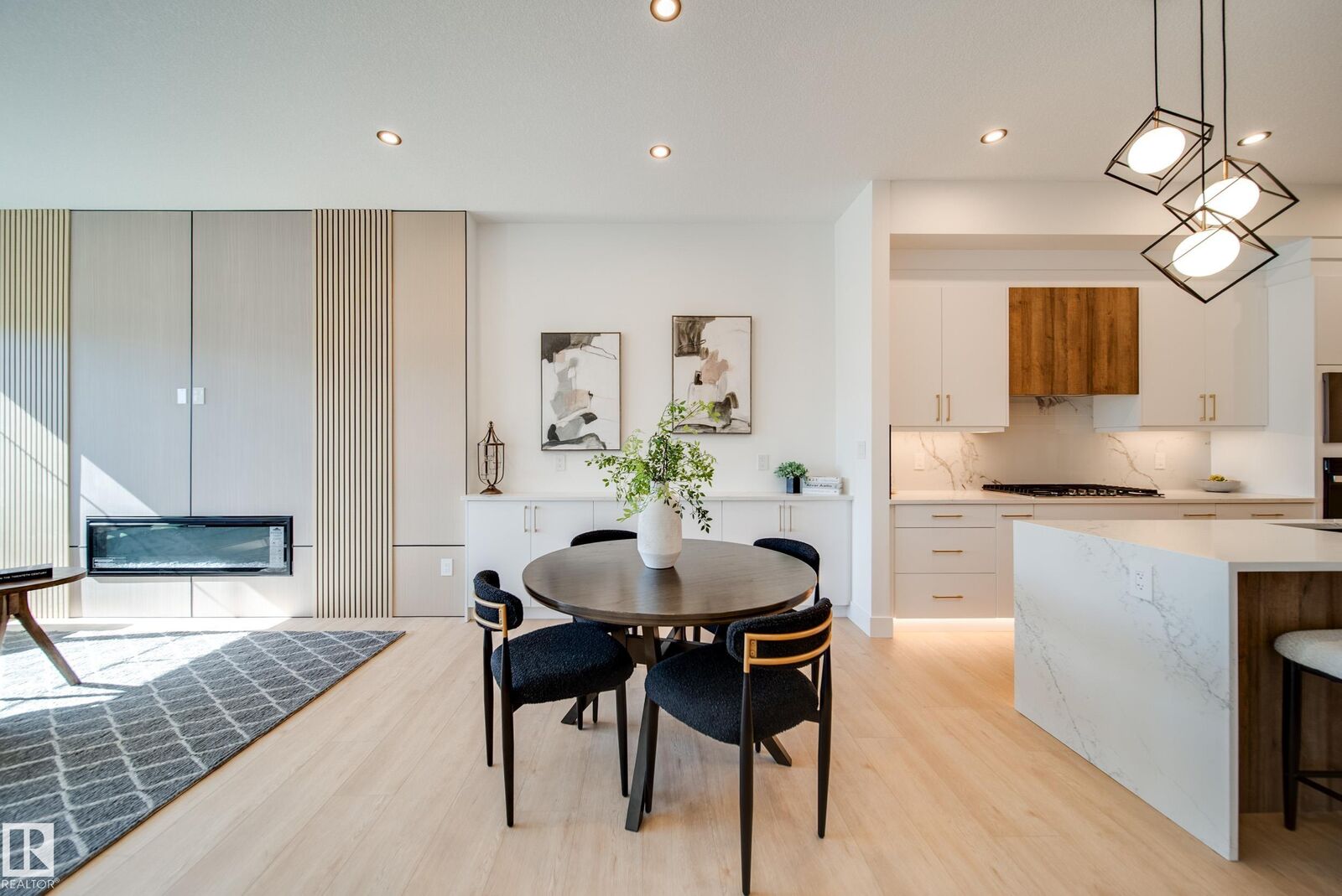 Property Photo: 21 Starling Way AB T8L 1R5