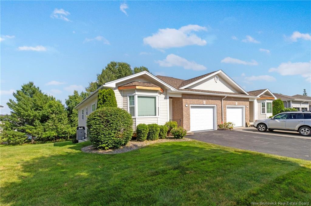 Photo de la propriété: 55 Sarahs Lane NB E3B 0G2