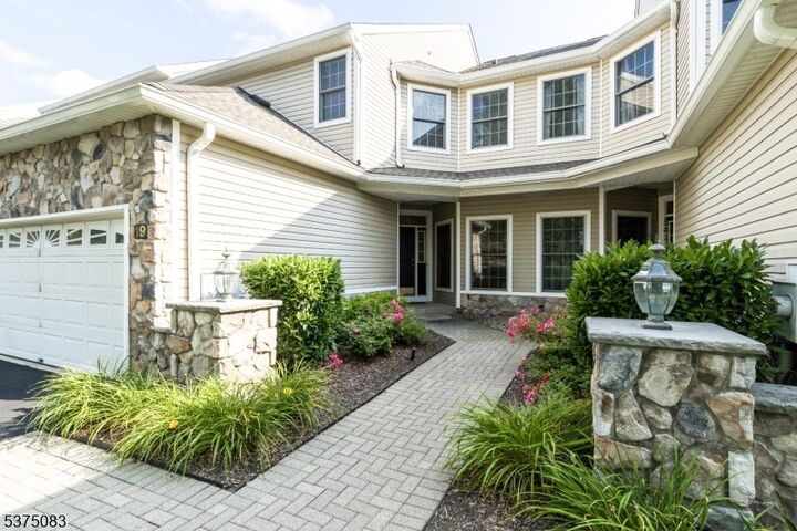 Property Photo:  19 Pebble Beach Dr  NJ 07039 