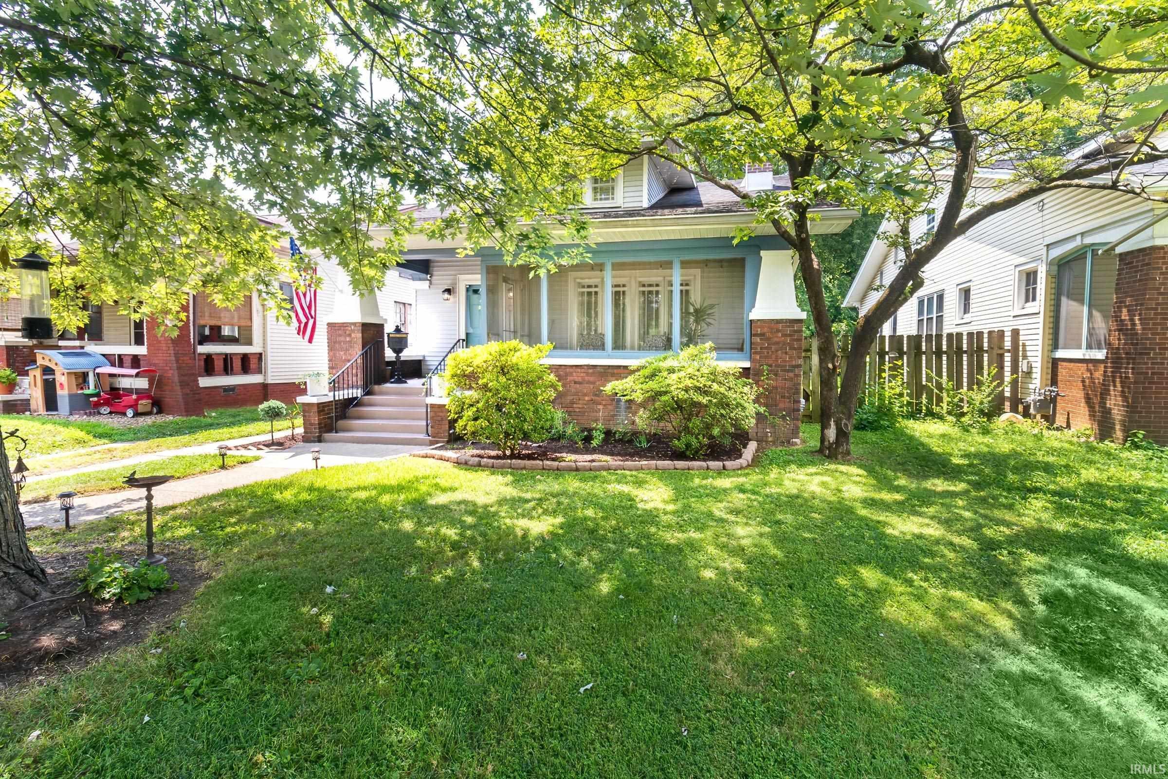 Property Photo: 1113 Ravenswood Drive IN 47714-3443