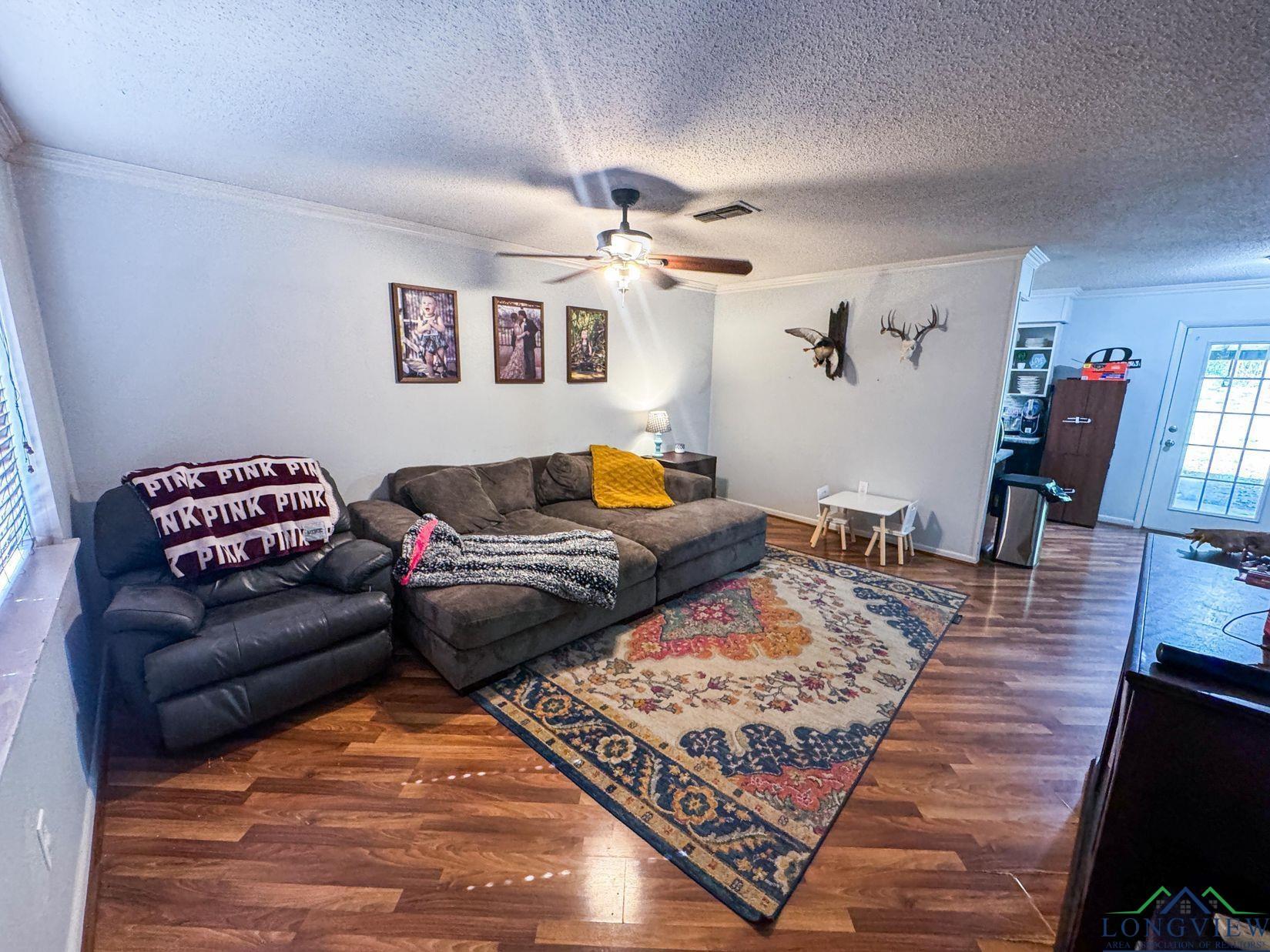 Property Photo: 308 West Lanark St TX 75572