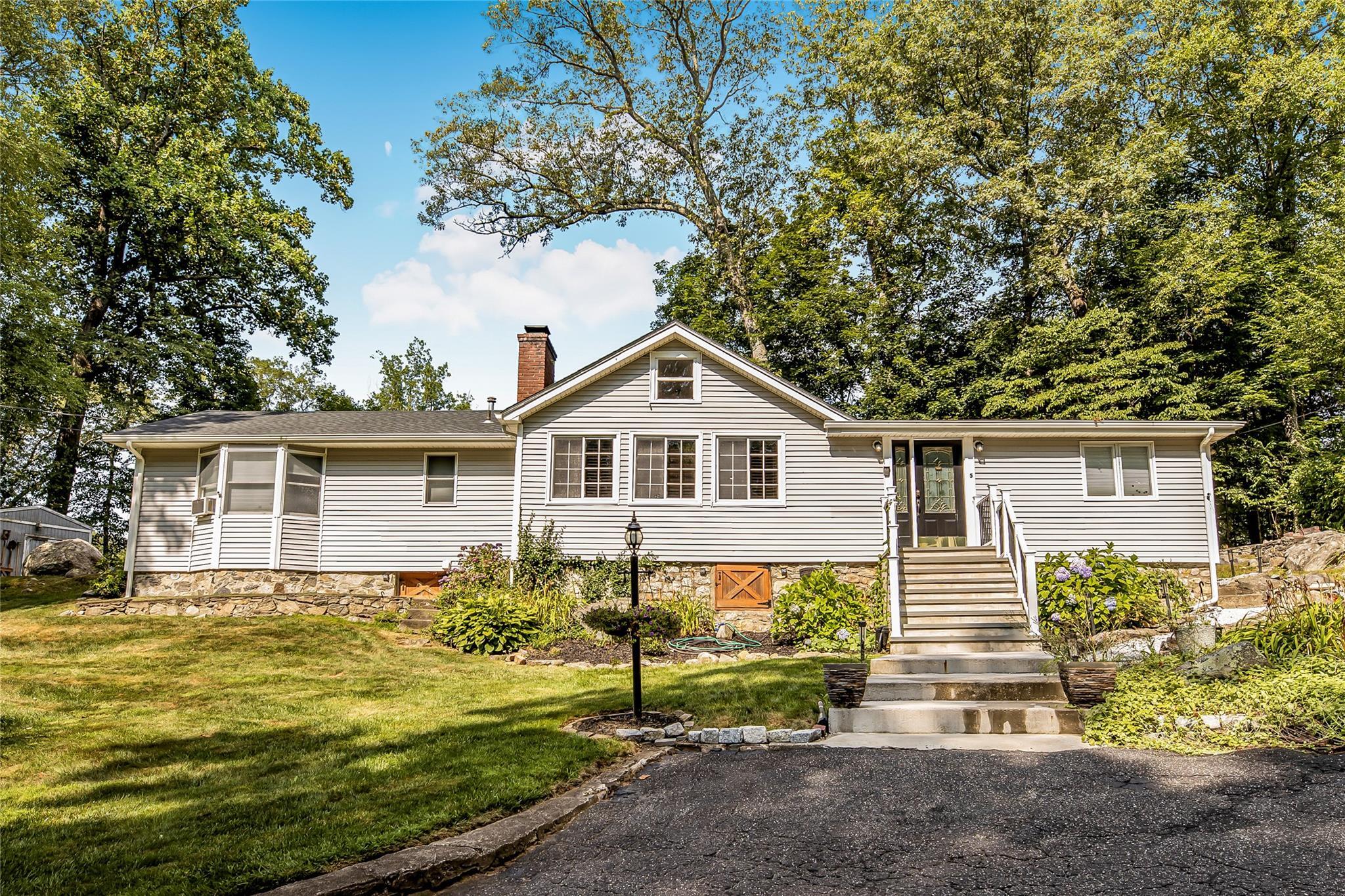 Property Photo:  5 Cross Road  NY 10579 