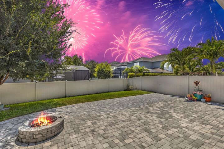 Property Photo:  9213 Holliston Creek Place  FL 34787 
