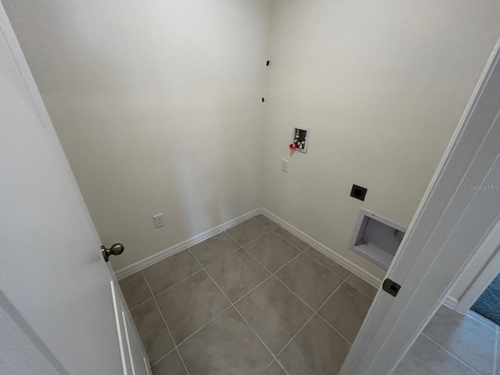 Property Photo: 1320 Daisy Field Drive FL 33884