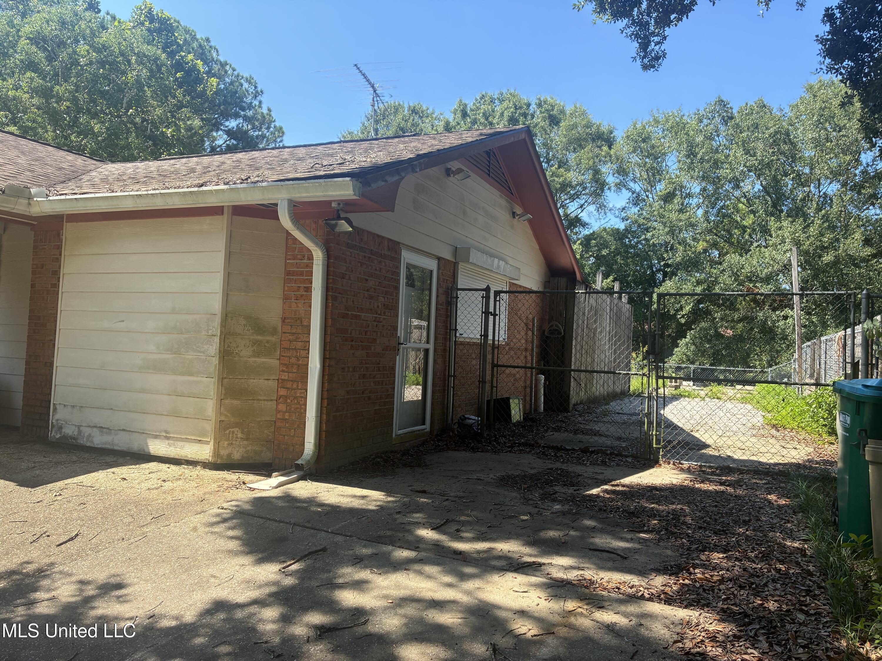 Property Photo: 1317 Chalmette Avenue MS 39564