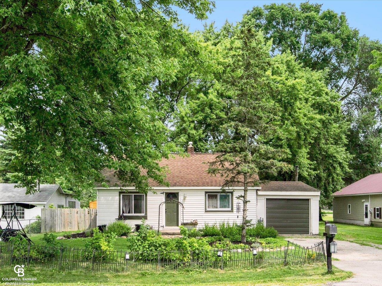 55 E Harrington Rd Road  Croswell MI 48422 photo
